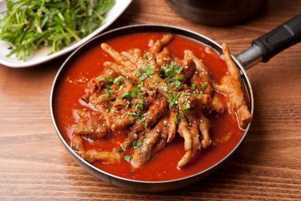 Resep Olahan Ceker Ayam yang Lezat dan Pedas: Variasi Menu yang Menggugah Selera!