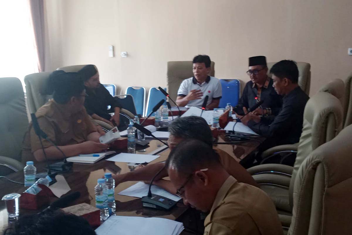 Bapemperda DPRD Bahas Raperda PDRD Kabupaten Mukomuko