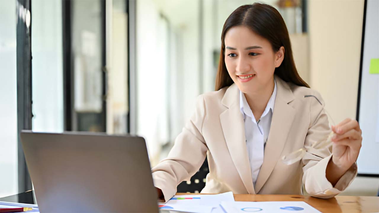 Tanda Seseorang Introvert Cerdas, Sembunyi dalam Keheningan yang Mendalam