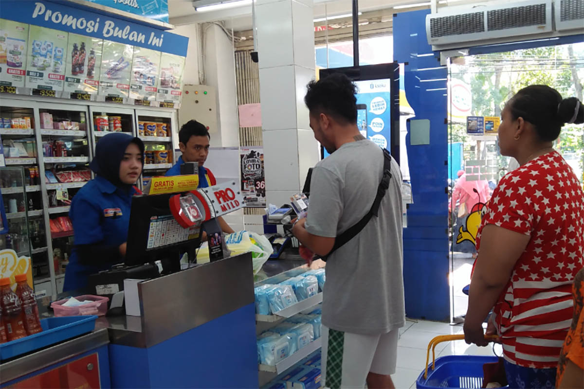 Kamu Wajib Tahu, Inilah 3 Aturan Tidak Tertulis Saat Berbelanja di Indomaret