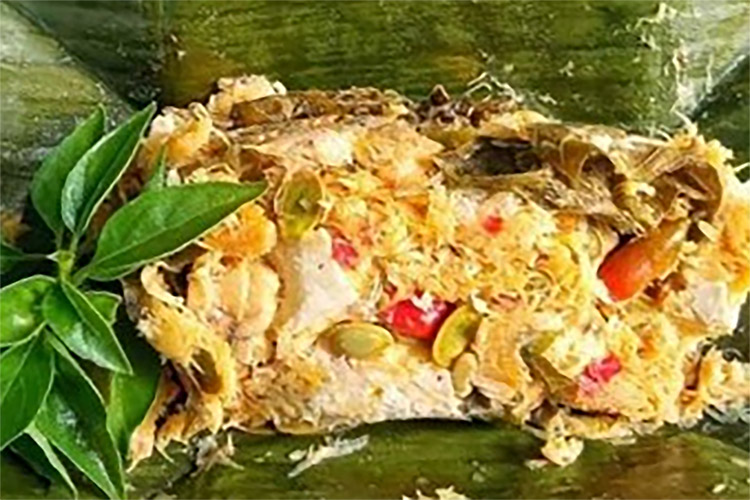 Makanan Tradisional Jawa, Botok Tempe Lamtoro Gurih dan Nikmat 