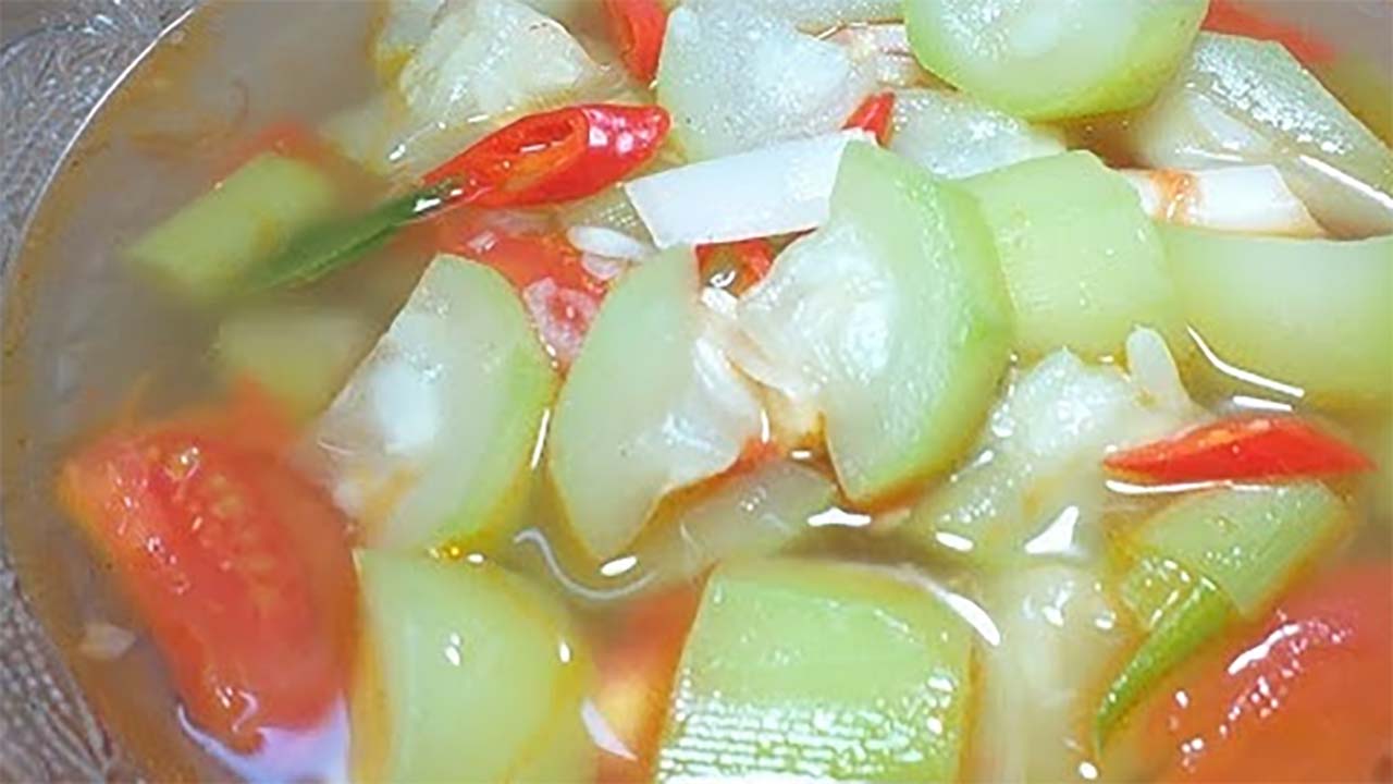 Nikmatnya Sayur Bening Labu Siam yang Segar dan Kaya Nutrisi: Resep Sederhana untuk Hidangan Sehat dan Lezat