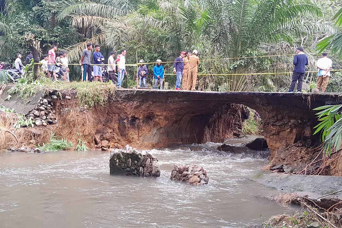 Jalan Rusak Akibat Banjir, Dinas PUPR Gerak Cepat