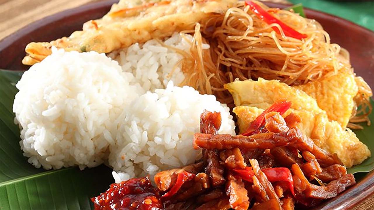 Makanan Tradisional Indonesia yang Unik dan Nikmat, Begini Cara Membuat Nasi Jotos