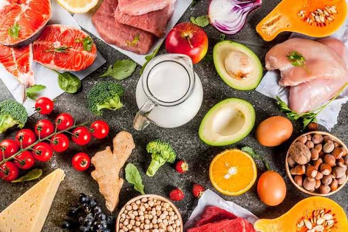 5 Makanan Terbaik untuk Dikonsumsi Sebelum Tidur untuk yang Punya Tekanan Darah Tinggi