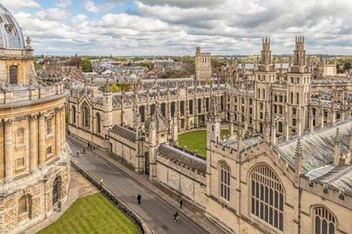 Menelusuri Jejak Pendidikan dan Kekuasaan Dari Oxford Hingga Majapahit  