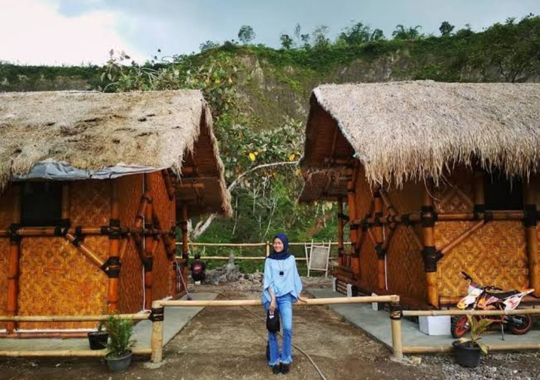 Cuma Rp 5 Ribu Dapat Menikmati Wisata Rumah Pohon Inyik Bukittingi Wisata Terbaru & Hits