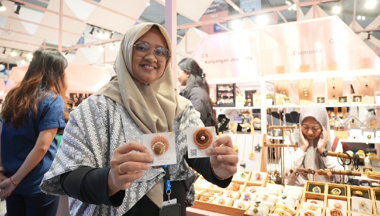 Dari Dukungan BRI, UMKM Perhiasan Asal Mojokerto Siap Go Global