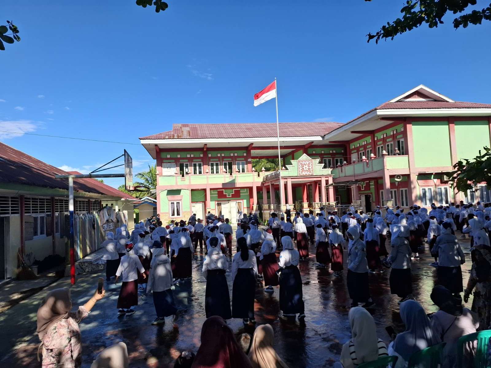 PPDB di SMPN 1 Mukomuko Dihadapkan Persoalan Kekurangan Mobiler