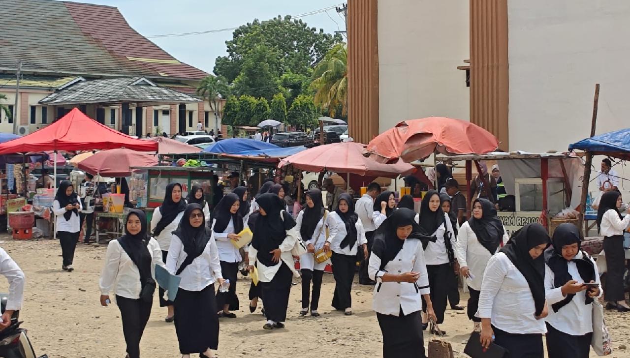 1.917 Orang Pegawai Honorer R2, R3 dan R4 Mukomuko Diajukan ke BKN Untuk PPPK Paruh Waktu