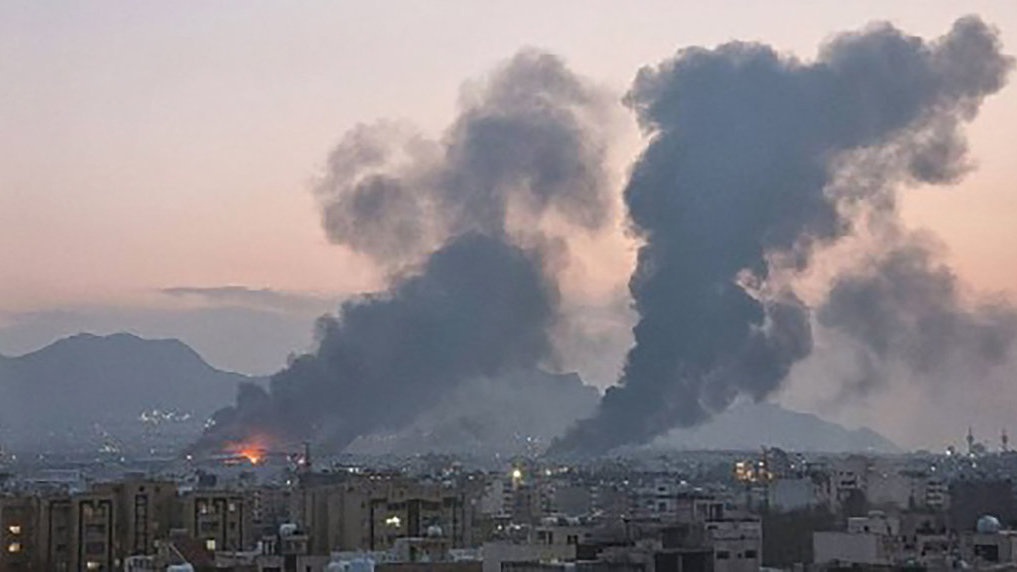 Jika Pembangkit Listrik Dibom, Iran Bakal Tutup Total Jalur Minyak Dunia