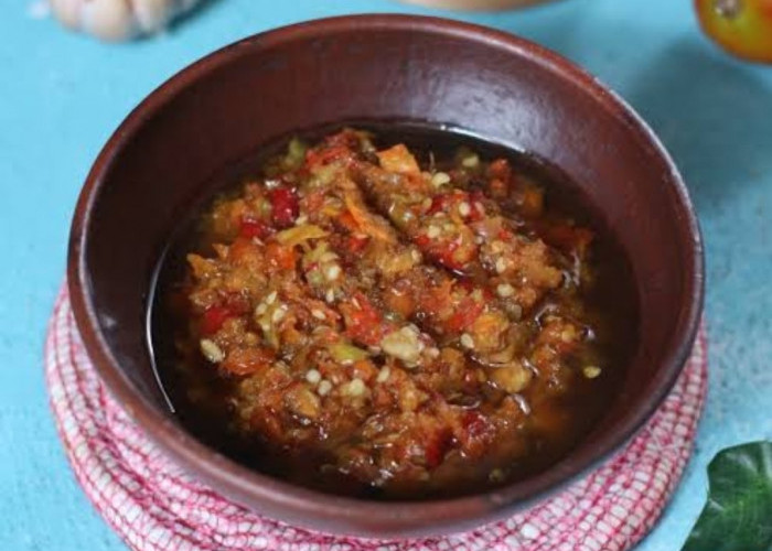 Cuma Pakai 3 Bahan, Sambal Korek Sederhana Ini Bikin Makan Kamu Makin Nikmat