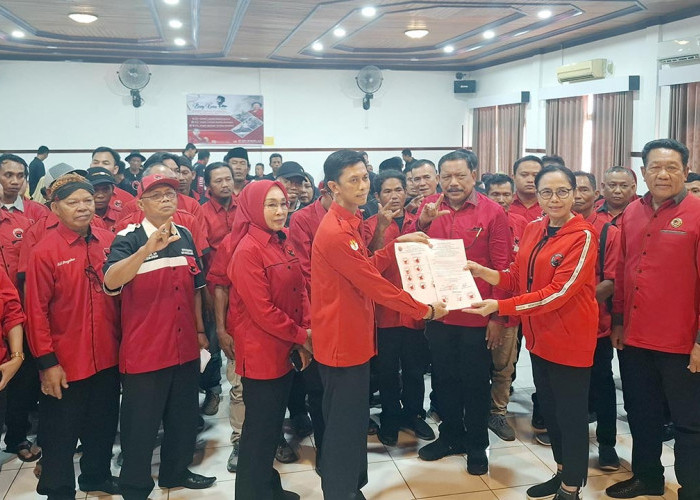 Menggema, DPC PDI Perjuangan Mukomuko Ikrarkan Dukungan untuk Megawati jadi Ketua Umum 