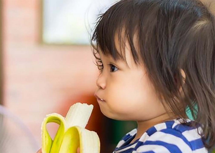 Awas! Memberikan 3 Buah Ini pada Bayi dan Balita Bisa Sebabkan Diare, Sembelit, dan Kembung