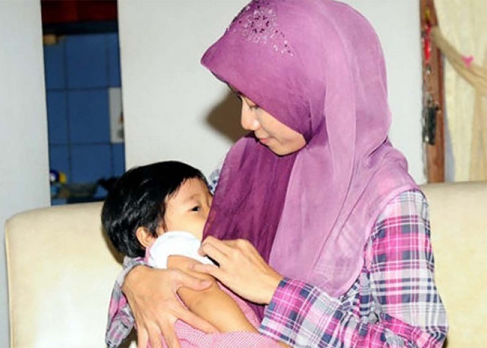 Cara Agar ASI Lancar Selama Puasa Bulan Ramadhan Bagi Ibu Menyusui