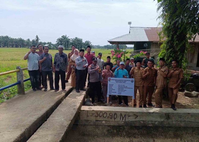 Pembangunan Fisik Dimulai, Pemdes Lubuk Sanai Fokus Bangun Jalan Rabat Beton