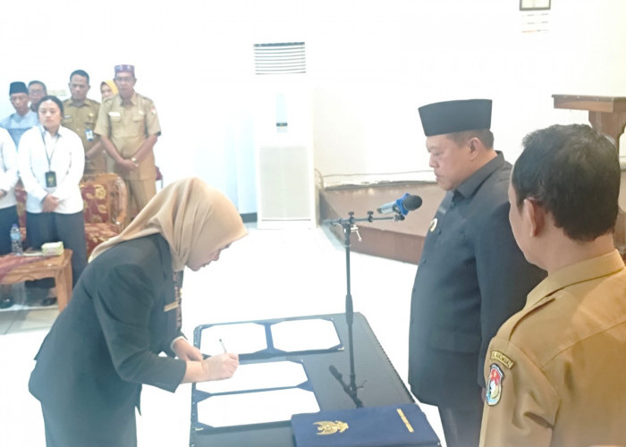Bupati Mukomuko Lantik 10 Pejabat Eselon II Hasil Lelang JPT, Ini Daftar Lengkapnya