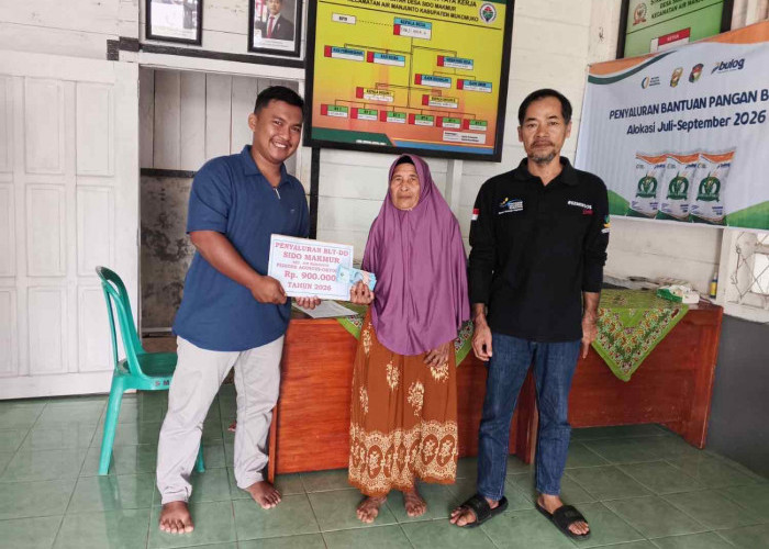 Pemdes Sido Makmur Kembali Salurkan BLT-DD, Segini Nomilanya