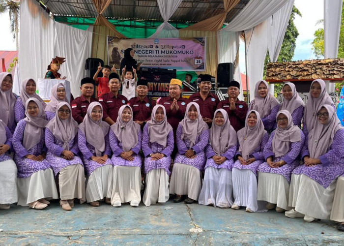 Pelepasan Siswa Kelas IX SMPN 11 Mukomuko Sederhana dan Sukses