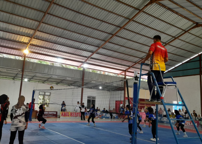 Lebih dari 200 Tim Ramaikan Turnamen Bola Voli Sumber Sari