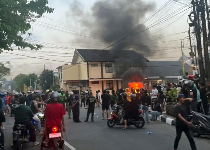 Demo Ricuh Hingga Pembakaran dan Penjarahan, Sebanyak 3.195 Orang Diamankan Polisi