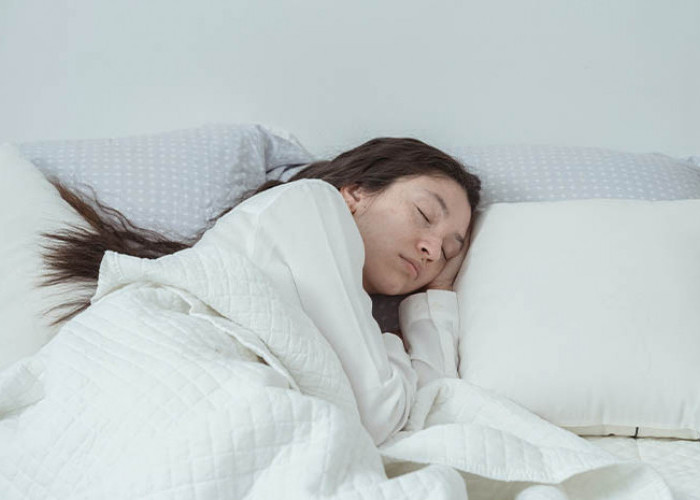 Tidur dengan Keadaan Terang Ternyata Berbahaya? Ini Penjelasannya