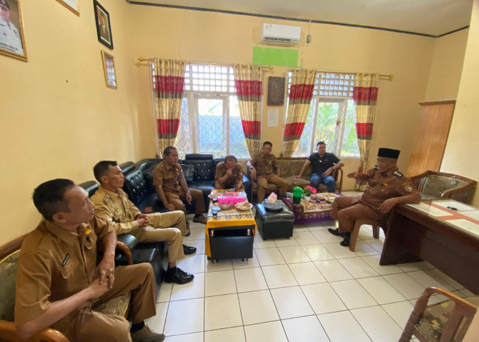 Camat Lupi Galakkan Semangat Kerja, Minta Pemdes Maksimalkan Penyerapan Anggaran