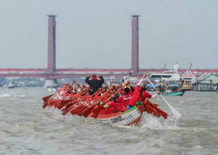 Perahu Bidar Wisata Sungai Musi Kota Palembang Digelar Setiap HUT RI, Kisahnya Merebutkan Dayang Merindu