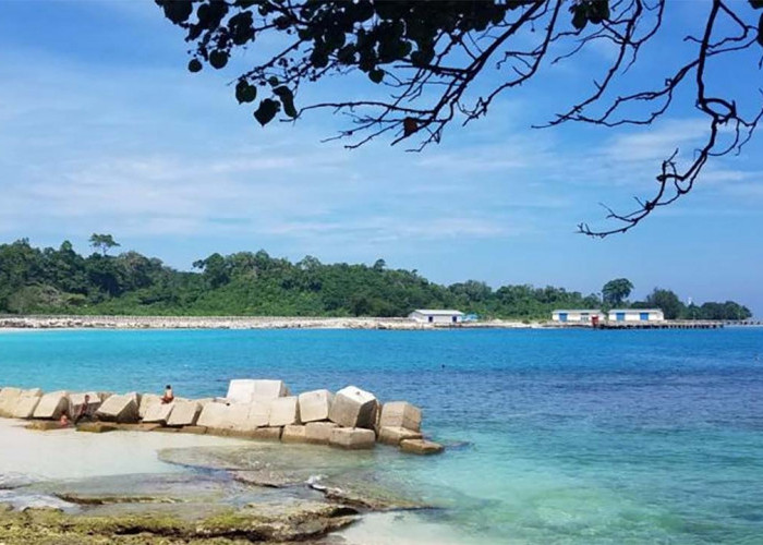 Pesona Keindahan Wisata Alam Pantai Linau di Kaur yang Memukau