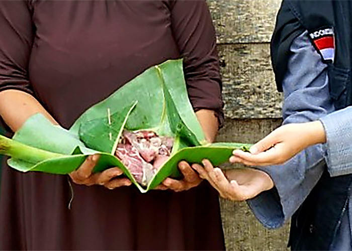 Masyarakat Berharap Mendapat Daging Kurban, Ini 3 Golongan yang Berhak Menerima, Anda Termasuk?