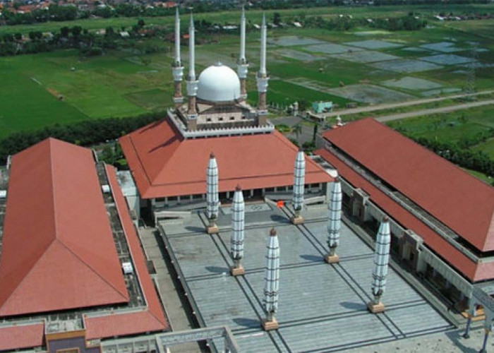 Masjid Agung Jawa Tengah: Arsitektur Modern Menyatu Dengan Budaya
