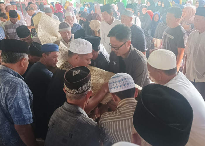 Sekda Yandaryat Tutup Usia, Bupati Doakan dari Makkah