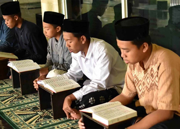 Tips dan Trik Mengkhatamkan Al-Qur’an Selama Bulan Suci Ramadhan