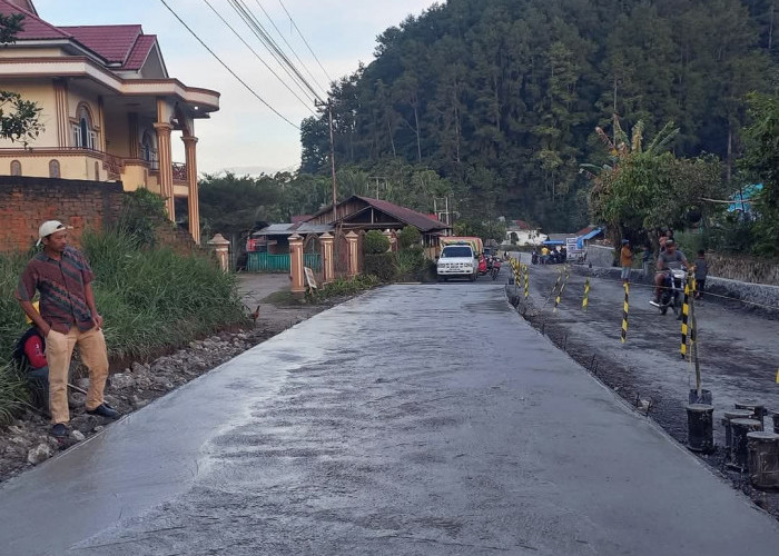 Sumbar Membangun, Beton Ruas Tanah Datar - Payakumbuh Proses Pengecoran