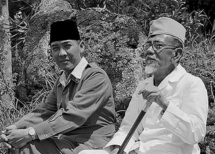 Pahlawan Nasional Asal Sumatera Barat, Dari Wapres Hingga Angkat Senjata di Medan Perang