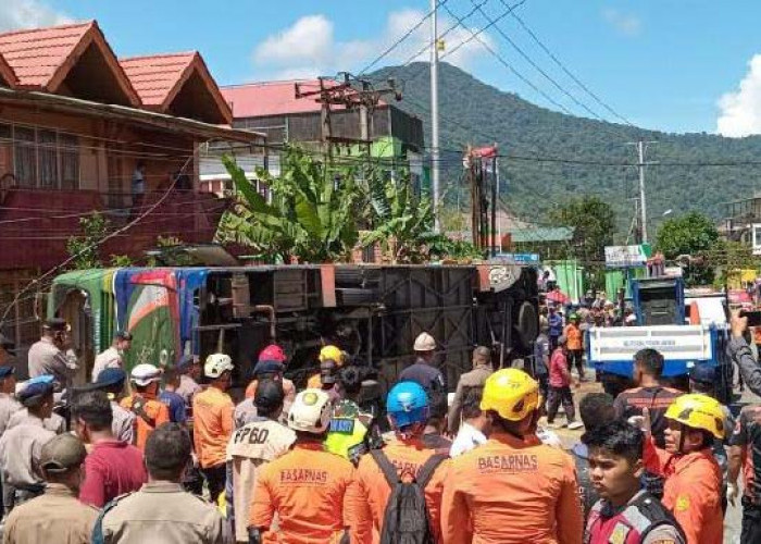 Bus ALS Kecelakaan di Padang Panjang, 13 Orang Dikabarkan Meninggal dan Puluhan orang Luka-Luka