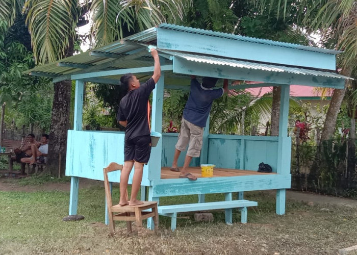 Jelang Pemilu, RT 03 Kampung Dalam Bangun Pos Ronda