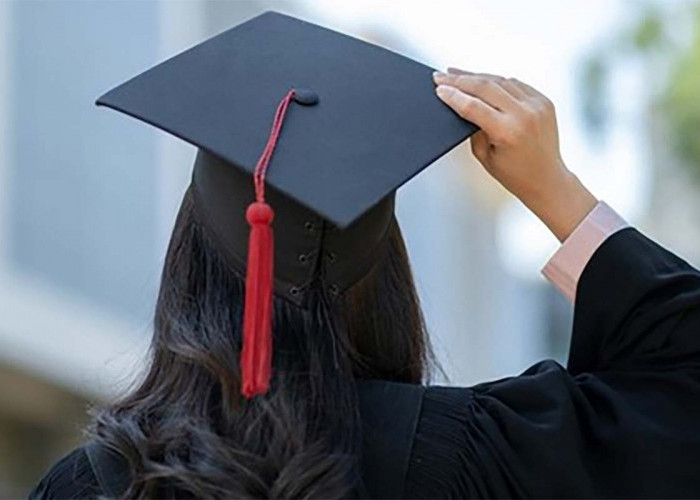 Jangan Khawatir dengan Biaya Kuliah, Inilah Beasiswa-beasiswa yang Bisa Diambil Bagi Mahasiswa Baru 2024