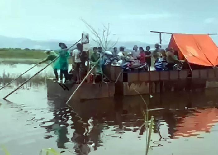 Kerinci Masih Dikepung Banjir, Sekitar 14 Kecamatan Terendam