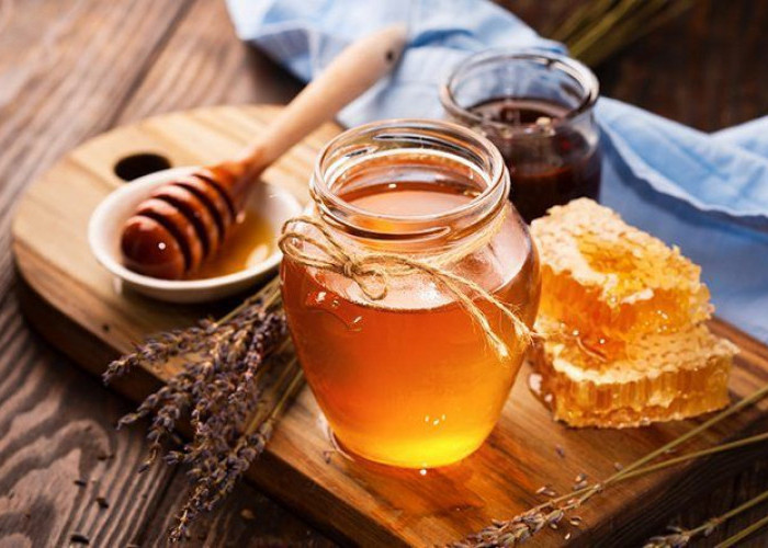 Manfaat Madu Saat Puasa: Energi Alami yang Membantu Menjalani Ramadhan dengan Semangat