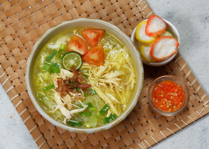 Resep Soto Ayam Klasik: Kuah Bening Gurih yang Jadi Sajian Favorit Keluarga