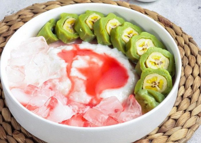 Es Pisang Ijo: Manis, Segar, dan Menyehatkan untuk Teman Tongkrong yang Menyenangkan