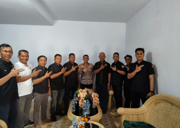 Kapolda Hadir Di Sekretariat Pengprov Perbakin, Komitmen Majukan Olahraga Di Bengkulu