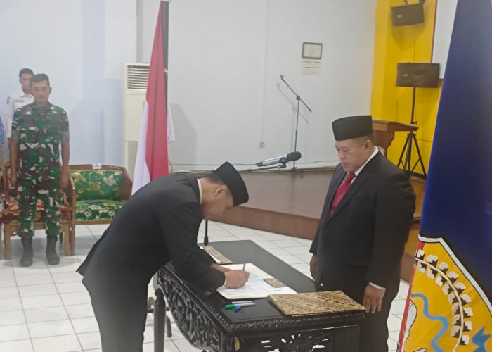 Marjohan Resmi Dilantik Sebagai Sekda Kedua Kalinya, Tugas Berat Menunggu