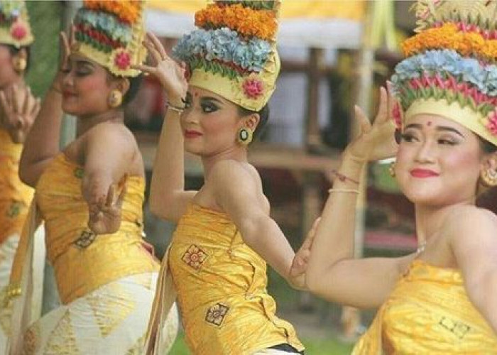 5 Alasan Mengapa Wanita Suku Bali Terkenal Cantik