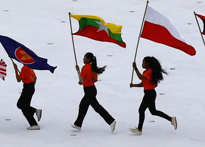 Viral!! Insiden Terbaliknya Bendera Merah Putih di Kemeriahan Pembukaan SEA Games 2023
