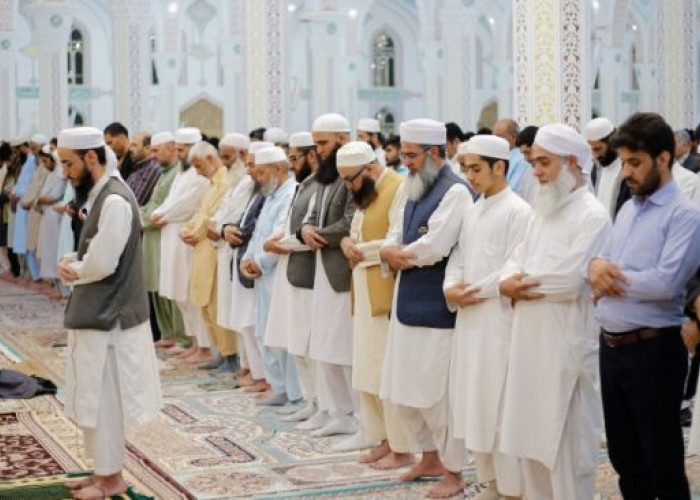 Sholat Idul Fitri Wajib Jamaahnya Mesti 40 Orang Ini Penjelasannya