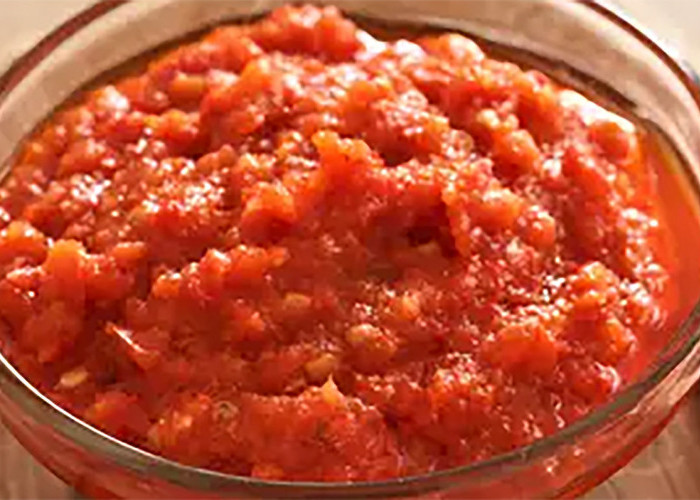 Ini Resep Sambal Tomat Terasi yang Segar dan Pedas Nikmat