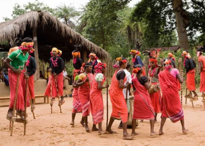 Tradisi Suku Muria, Festival Ritual Bebas Berhubungan Pra Nikah