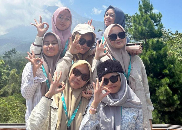 Unggah Foto Salam 3 Jari, Gen Z Mukomuko: Sapuan – Wasri  Pasangan Visioner Wujudkan Kemajuan Daerah